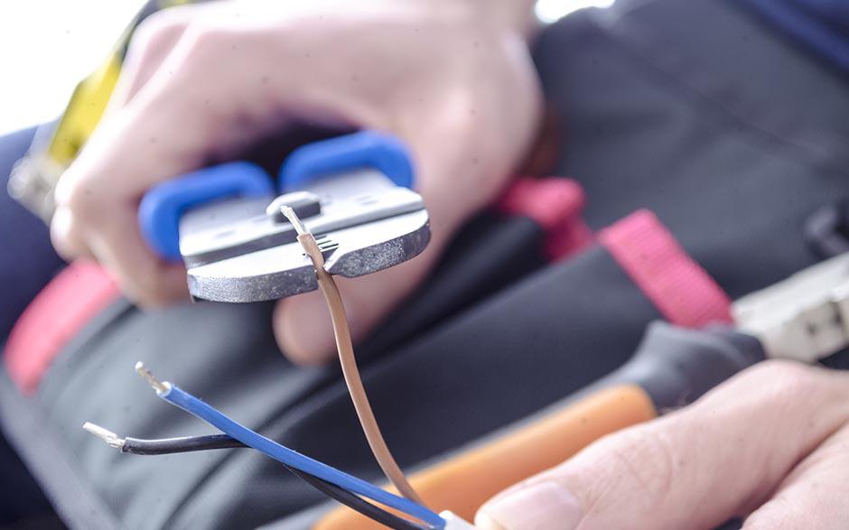besoin d'un électricien Paris 1